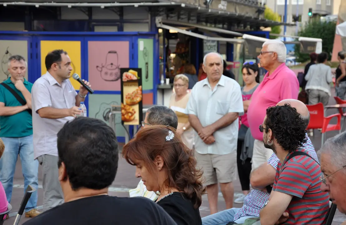 <p>Acto Aberto de presentaci&oacute;n da candidatura ao Parlamento galego para as elecci&oacute;ns do 25 de setembro de 2016.</p>
