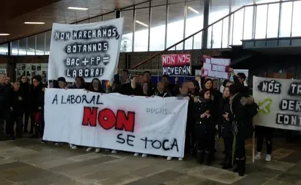 Manifestaci&oacute;n Universidade Laboral