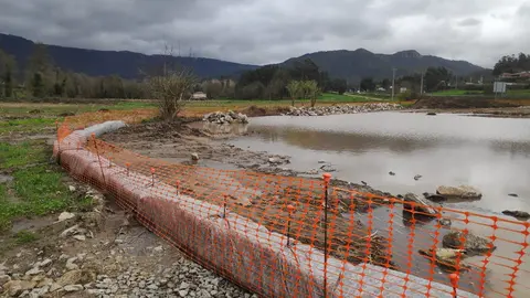 Terreo onde se pretende constru&iacute;r a nova gasolineira en Ledo&ntilde;o