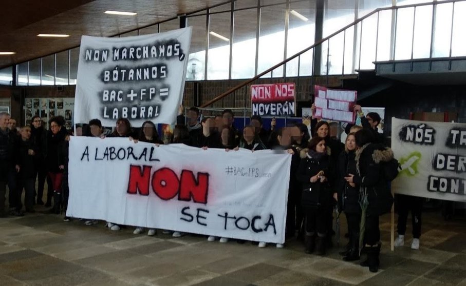 Manifestación Universidade Laboral