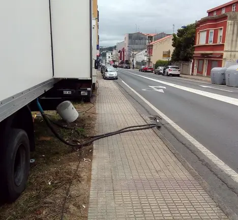 verquido augas sucias nas festas de Vilaboa por feirantes