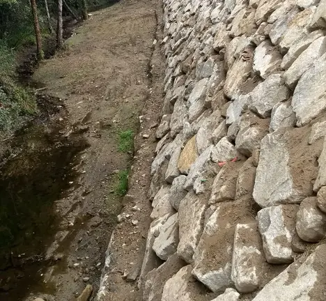 muro contenci&oacute;n Rego Trabe