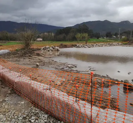 Terreo onde se pretende constru&iacute;r a nova gasolineira en Ledo&ntilde;o