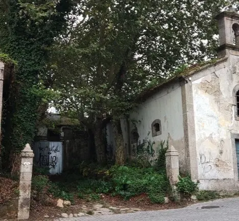 Entrada a Villa Celina