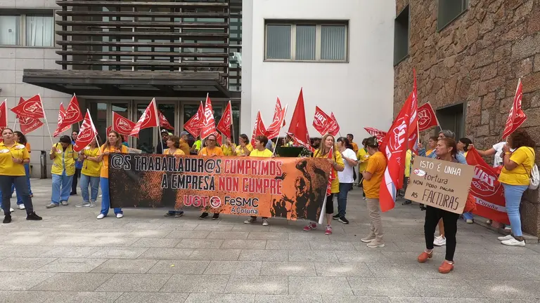 Manifestaci&oacute;n das traballadoras da limpeza